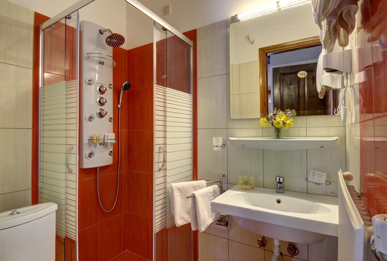 Chania Hotel Bagian luar foto